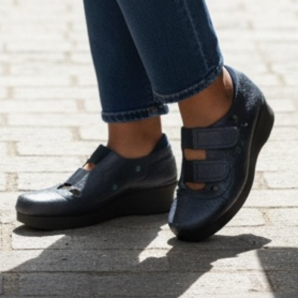 Thierry Rabotin Platform Wedge Mary Jane Walking Shoe